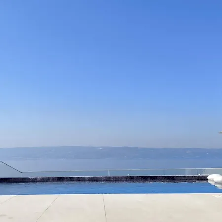 New! Luxury Boutique Fay, Heated Pool, Jacuzzi, Seaview Near Split And Omis Villa