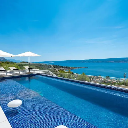 Villa New! Luxury Boutique Fay, Heated Pool, Jacuzzi, Seaview Near Split And Omis