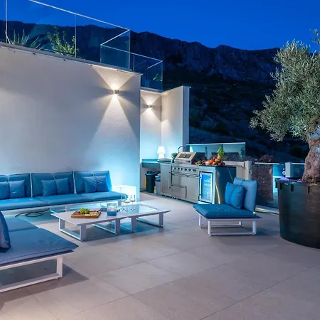 New! Luxury Boutique Fay, Heated Pool, Jacuzzi, Seaview Near Split And Omis Villa Dugi Rat