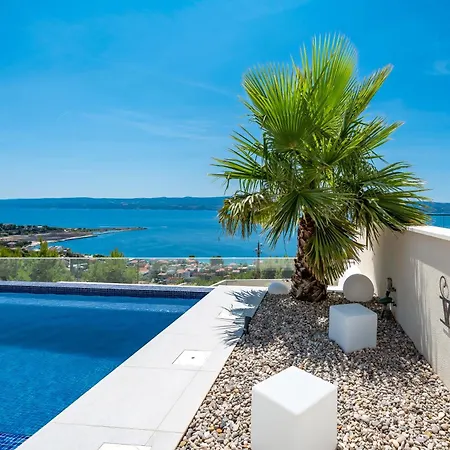 New! Luxury Boutique Fay, Heated Pool, Jacuzzi, Seaview Near Split And Omis Dugi Rat