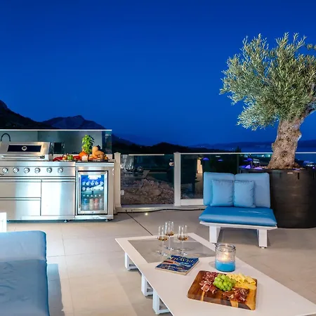 Villa New! Luxury Boutique Fay, Heated Pool, Jacuzzi, Seaview Near Split And Omis Dugi Rat
