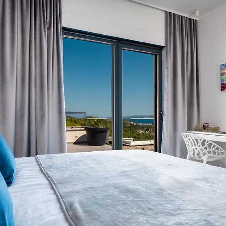 New! Luxury Boutique Fay, Heated Pool, Jacuzzi, Seaview Near Split And Omis