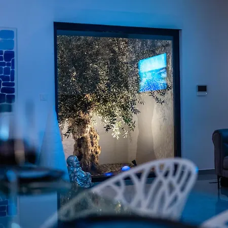 Villa New! Luxury Boutique Fay, Heated Pool, Jacuzzi, Seaview Near Split And Omis Dugi Rat