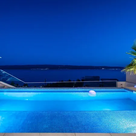 Luxury Boutique Fay, Heated Pool, Jacuzzi, Seaview Near Split And Omis Villa Dugi Rat
