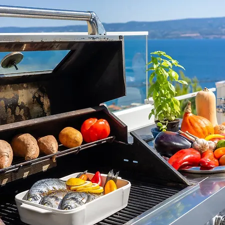 New! Luxury Boutique Fay, Heated Pool, Jacuzzi, Seaview Near Split And Omis Villa