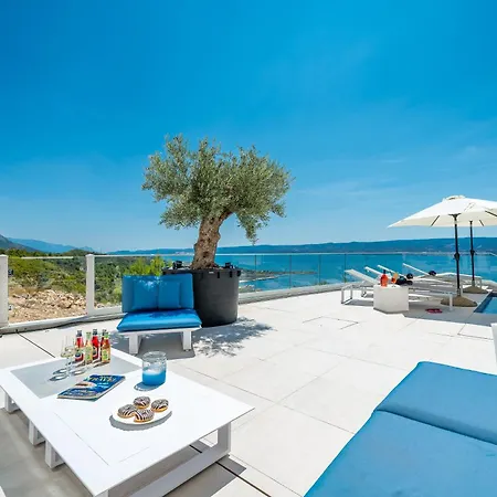 New! Luxury Boutique Fay, Heated Pool, Jacuzzi, Seaview Near Split And Omis Dugi Rat