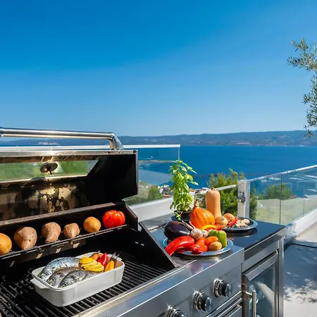 New! Luxury Boutique Fay, Heated Pool, Jacuzzi, Seaview Near Split And Omis