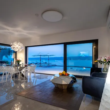 Villa New! Luxury Boutique Fay, Heated Pool, Jacuzzi, Seaview Near Split And Omis