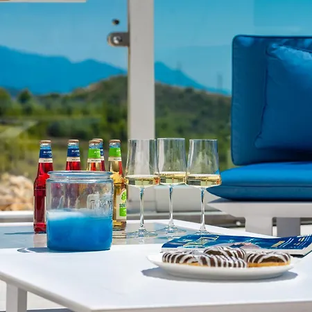 Villa New! Luxury Boutique Fay, Heated Pool, Jacuzzi, Seaview Near Split And Omis Dugi Rat