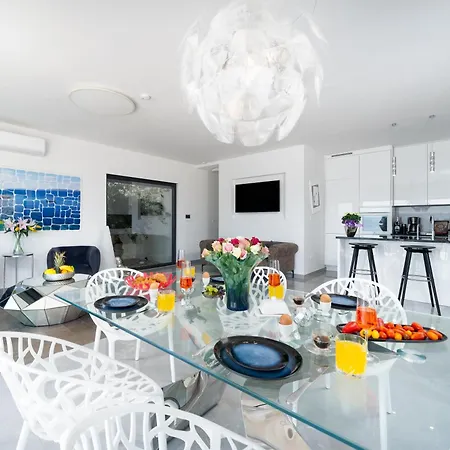 New! Luxury Boutique Fay, Heated Pool, Jacuzzi, Seaview Near Split And Omis * Dugi Rat
