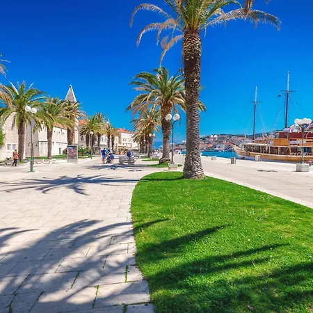 Villa New! Luxury Boutique Fay, Heated Pool, Jacuzzi, Seaview Near Split And Omis Dugi Rat
