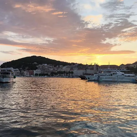 New! Luxury Boutique Fay, Heated Pool, Jacuzzi, Seaview Near Split And Omis