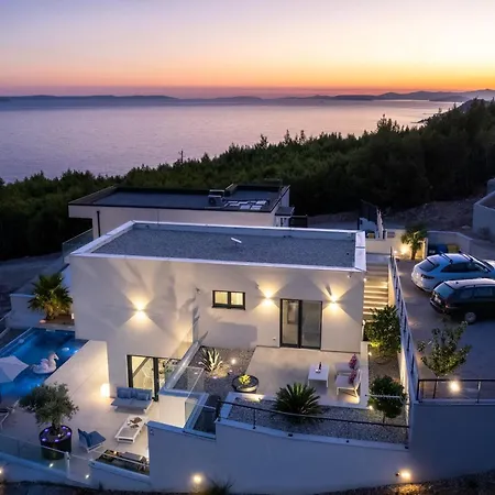 New! Luxury Boutique Fay, Heated Pool, Jacuzzi, Seaview Near Split And Omis Villa